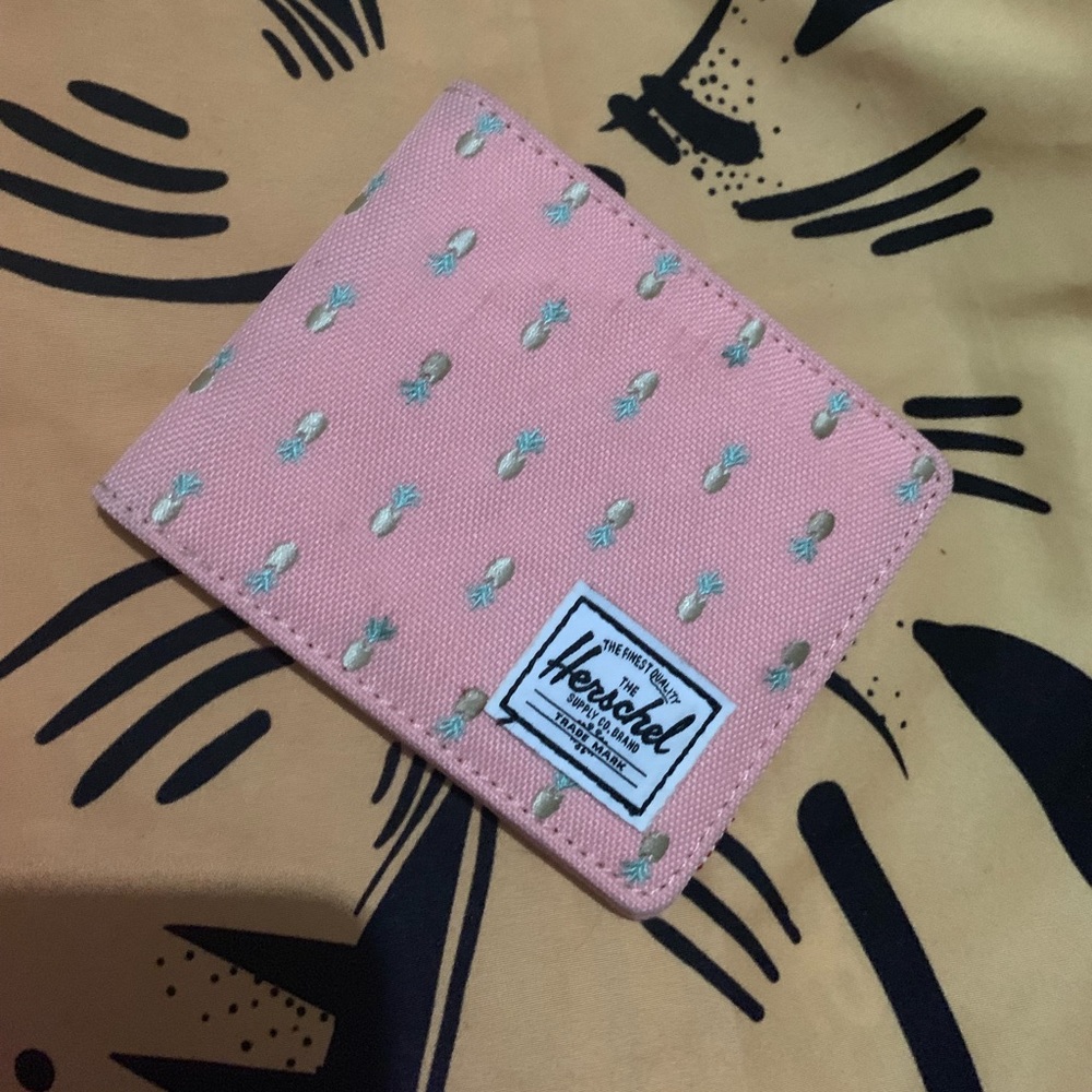 Herschel Unisex Roy Peach Pineapple Wallet